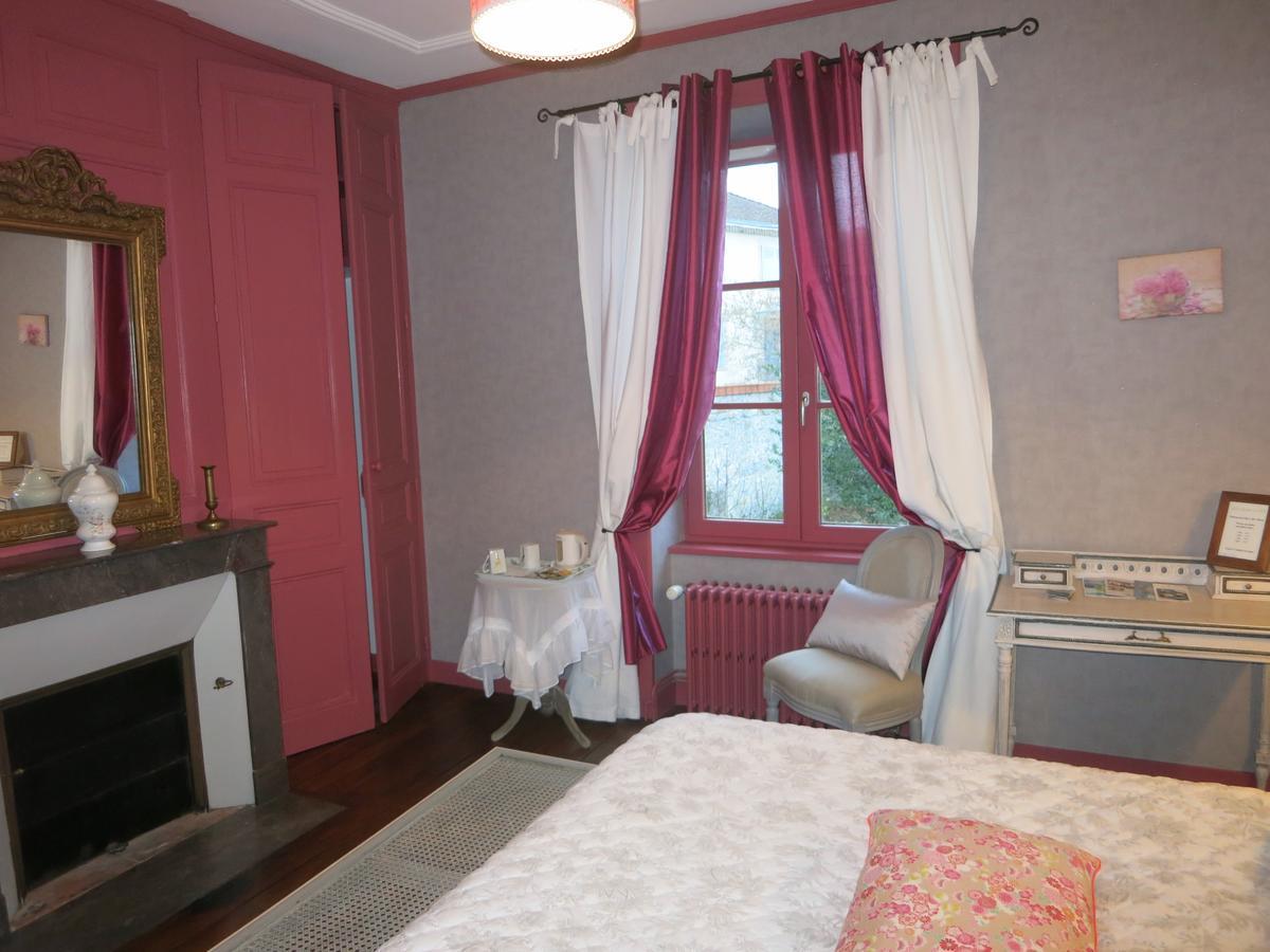 Les Jardins De Lily Hotel Saint-Leonard-de-Noblat Exterior photo