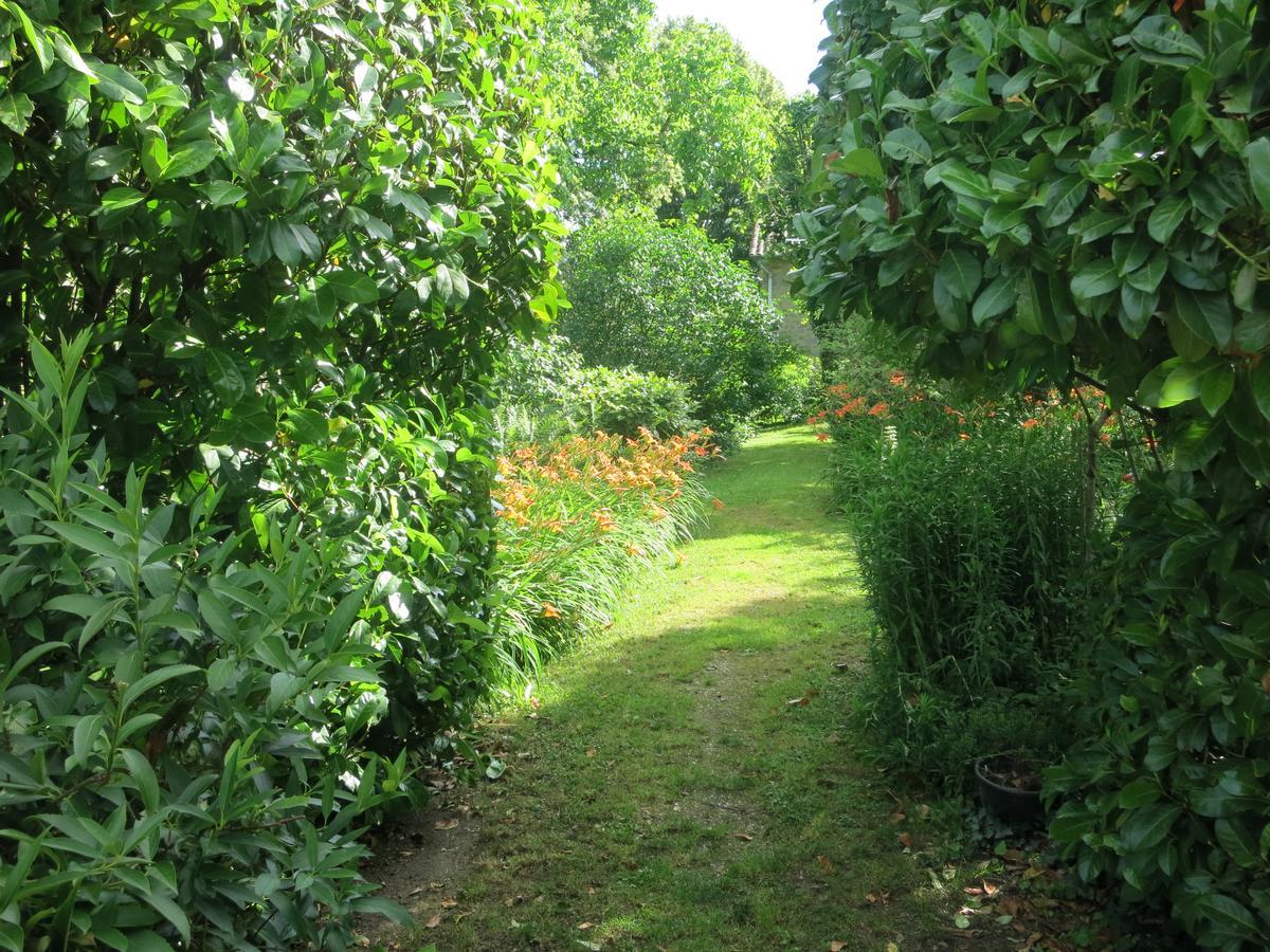 Les Jardins De Lily Hotel Saint-Leonard-de-Noblat Exterior photo