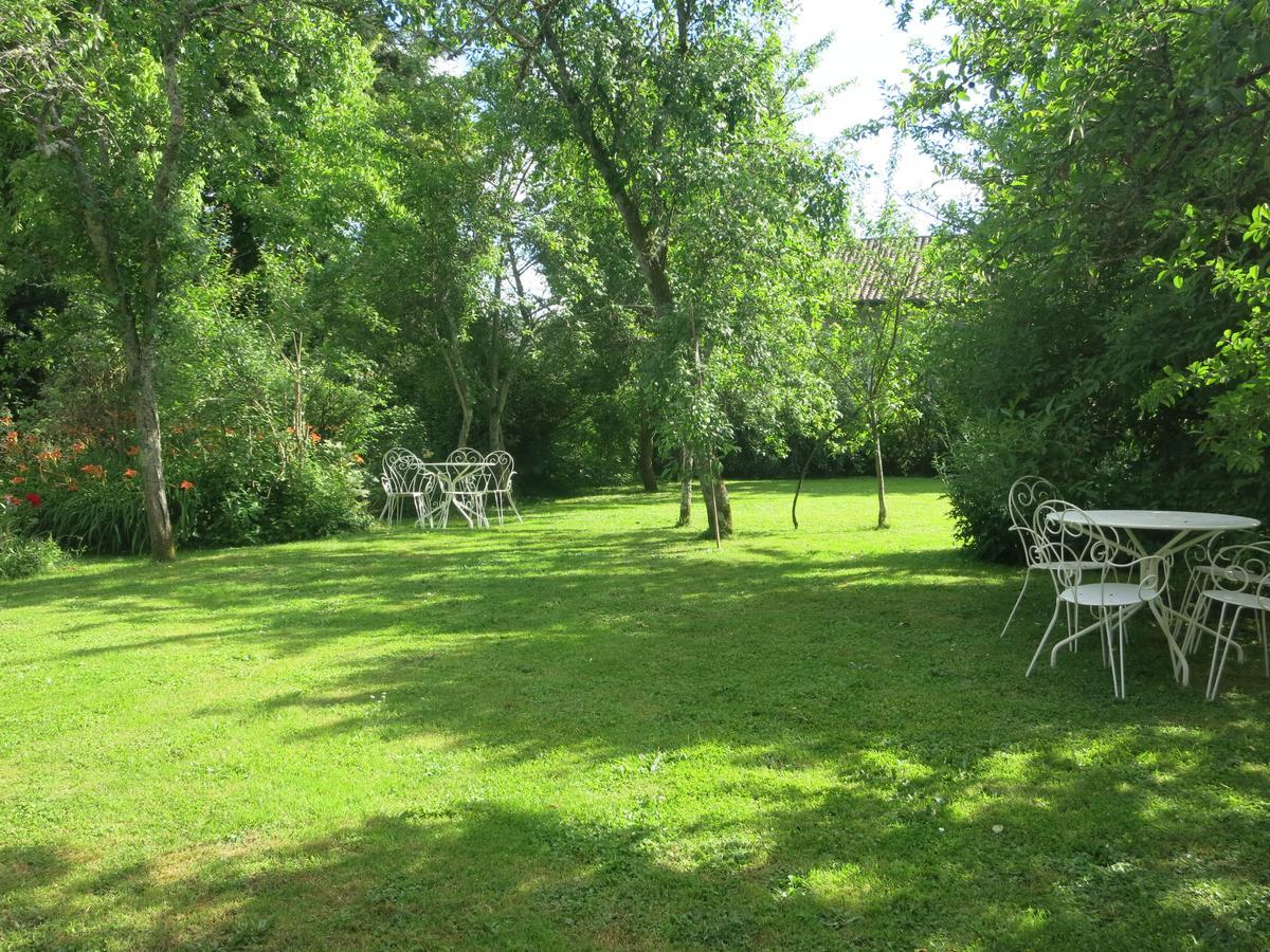Les Jardins De Lily Hotel Saint-Leonard-de-Noblat Exterior photo