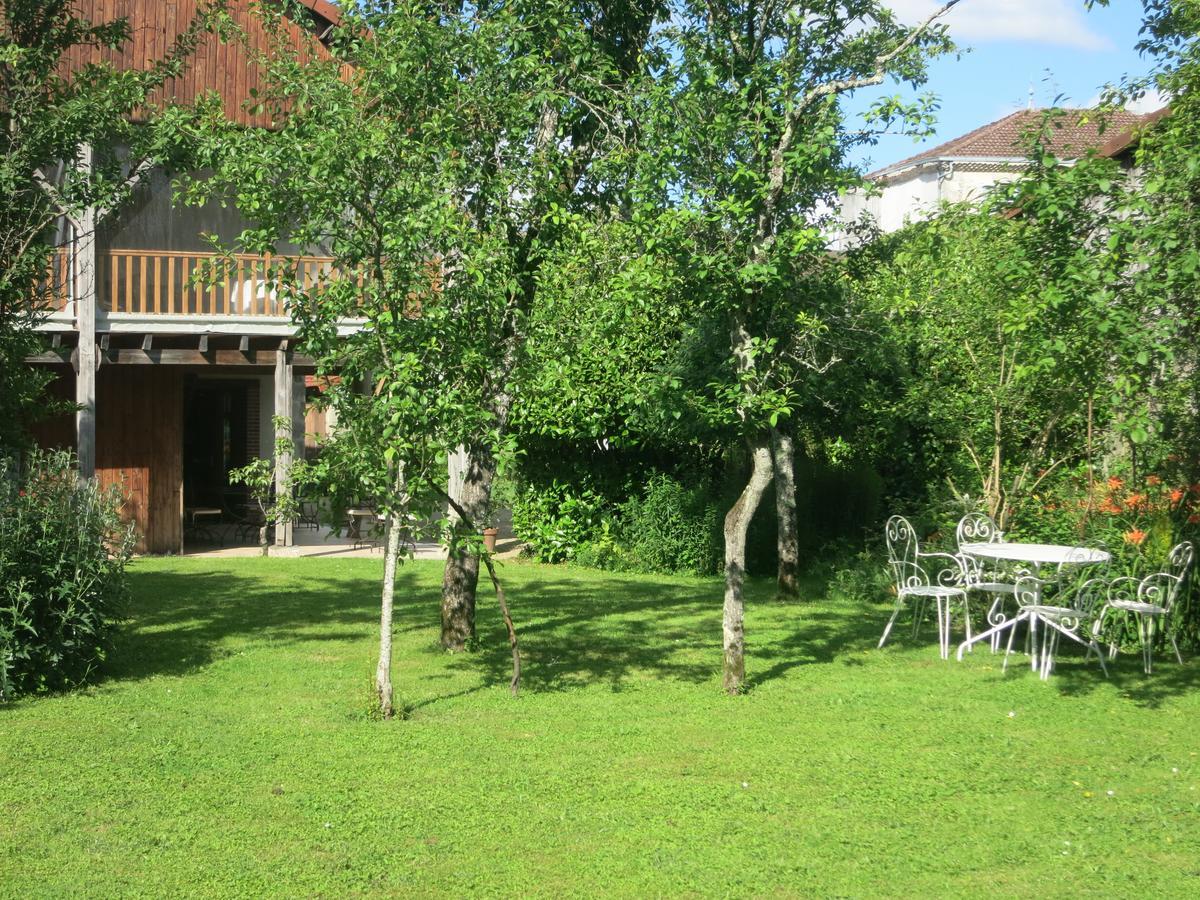 Les Jardins De Lily Hotel Saint-Leonard-de-Noblat Exterior photo